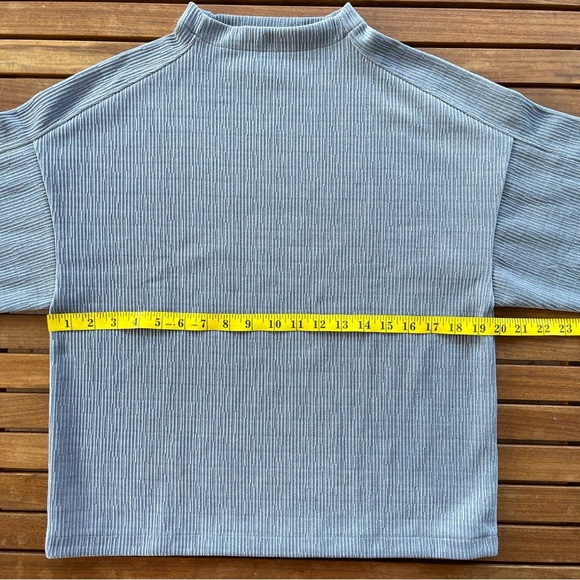 NWT MADEWELL ~ Comfy Blue-Grey Textured Long-Sleeve Mock Turtleneck ~ Size Small - Picture 3 of 6